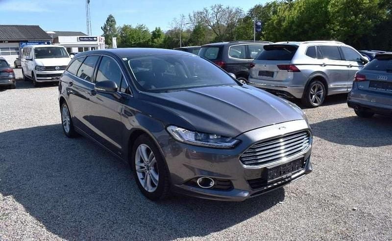 Gebraucht Ford Mondeo Titanium 179 PS (131 kW) 2018 Grau Kombi