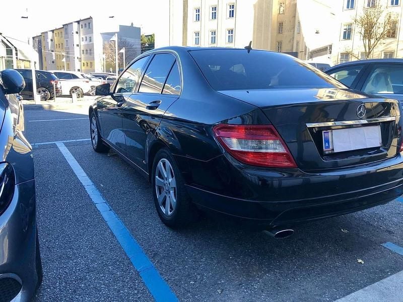 Gebraucht Mercedes C180 120 PS (88 kW) 2010 Limousine