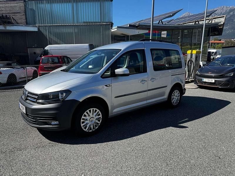 Silber Gebraucht 2017 VW Caddy Trendline Van / Kleinbus | € 12.500 (Fairer Preis) - Bild 1/4