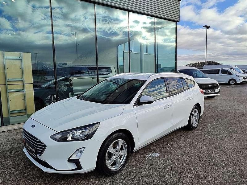 Gebraucht Ford Focus Cool & Connect 101 PS (74 kW) 2021 Weiß Kombi