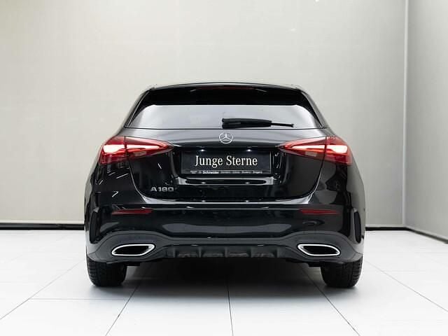Gebraucht Mercedes A180 Night 136 PS (100 kW) 2023 Schwarz Limousine
