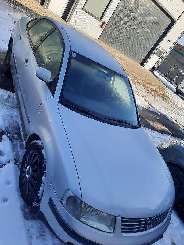 Gebraucht VW Passat Highline 116 PS (85 kW) 2000 Limousine