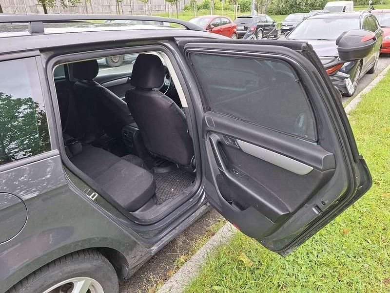 Gebraucht VW Passat Trendline 105 PS (77 kW) 2011 Kombi