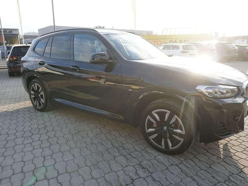 Gebraucht BMW iX3 M Sport 210 kW (286 PS) 2022 Schwarz SUV