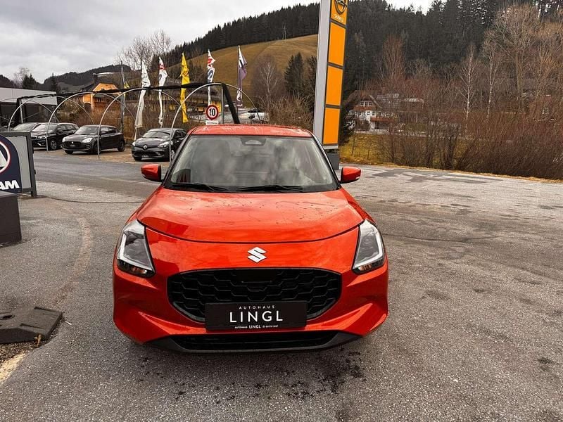 Gebraucht Suzuki Swift 82 PS (60 kW) 2024 Orange Kleinwagen