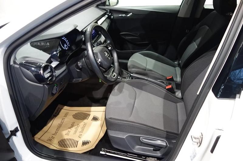 Gebraucht Skoda Fabia Ambition 65 PS (47 kW) 2022 Weiss  normal Kleinwagen