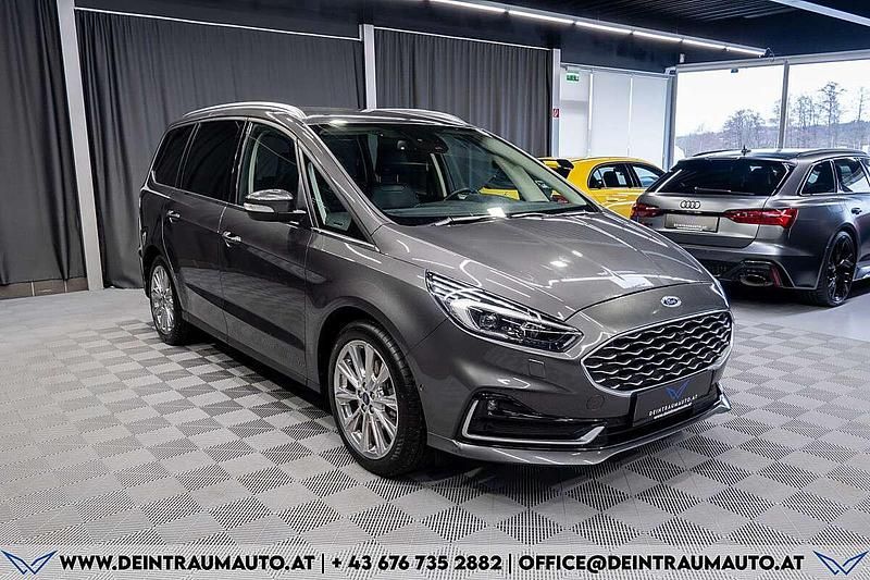 Gebraucht Ford Galaxy Vignale 190 PS (139 kW) 2022 Grau Van / Kleinbus
