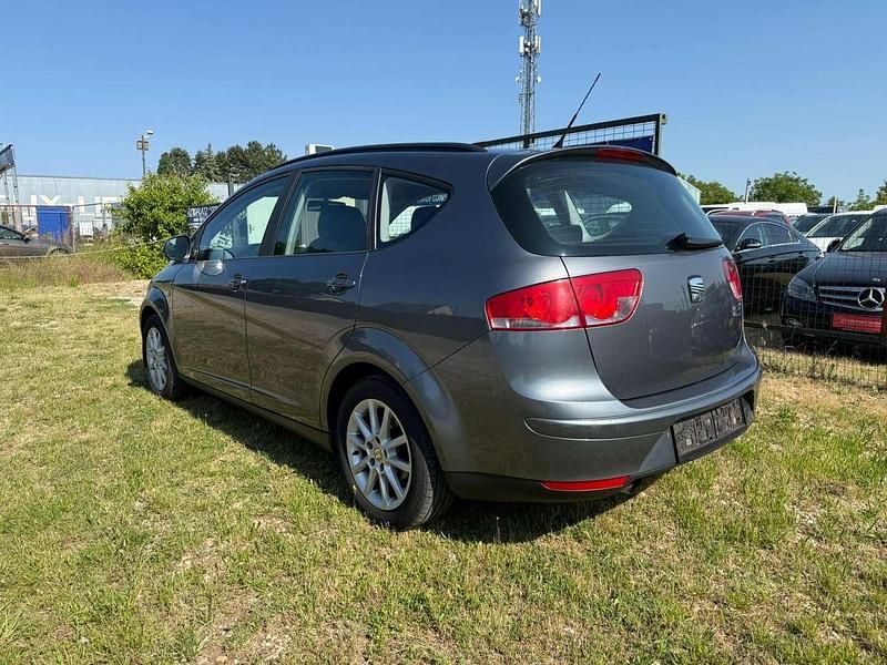 Gebraucht Seat Altea XL 105 PS (77 kW) 2014 Grau Van / Kleinbus