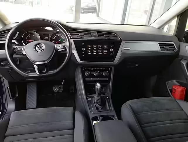 Gebraucht VW Touran Sport 150 PS (110 kW) 2020 Atlantik blue metallic Van / Kleinbus