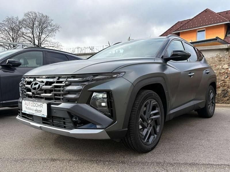 Gebraucht Hyundai Tucson 160 PS (117 kW) 2025 Grün SUV
