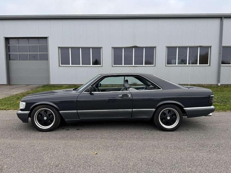 Gebraucht Mercedes 560 279 PS (205 kW) 1988 Grau Coupé