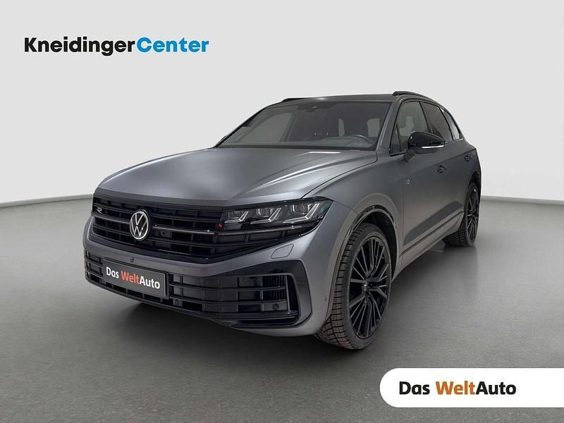 Grau Gebraucht 2024 VW Touareg R SUV | € 77.900 - Bild 1/4