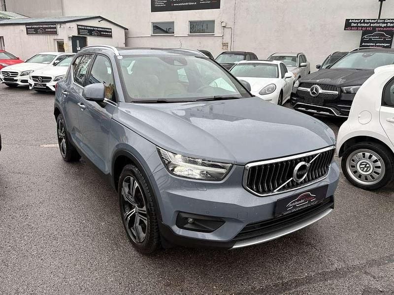 Grau Gebraucht 2021 Volvo XC40 Inscription SUV | € 19.999 (Fairer Preis) - Bild 1/4