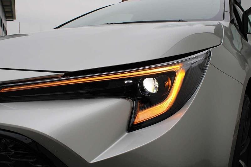 Gebraucht Toyota Corolla Sport 152 PS (111 kW) 2024 Silber Kombi