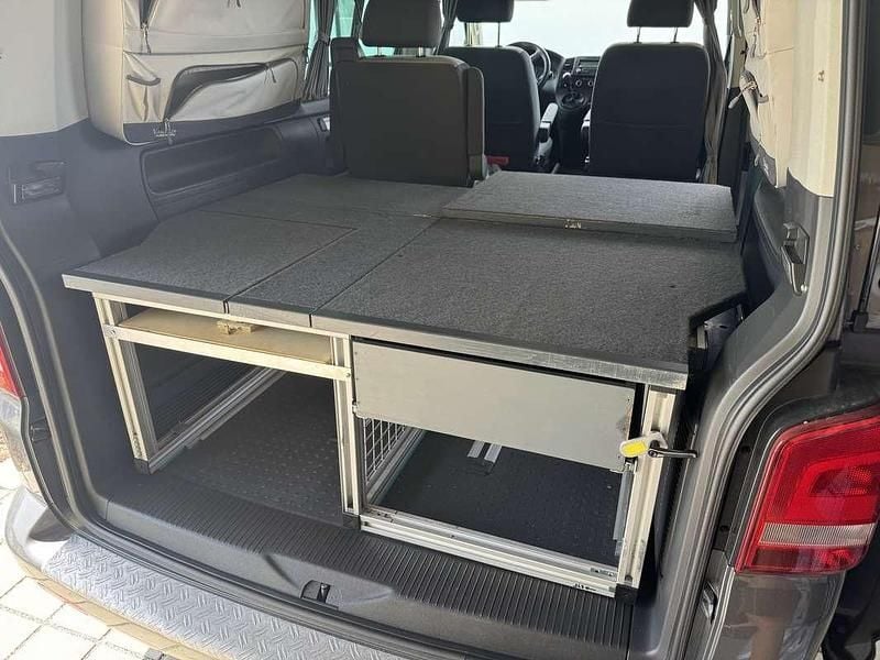 Gebraucht VW Multivan Startline 140 PS (102 kW) 2010 Van