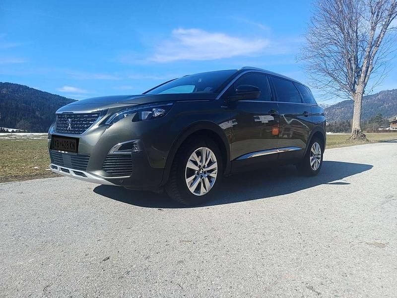 Gebraucht Peugeot 5008 S 131 PS (96 kW) 2018 Grau SUV