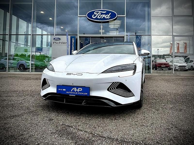 Shadow green metallic Gebraucht 2024 BYD Seal Limousine | € 48.590 (Etwas zu teuer) - Bild 1/4