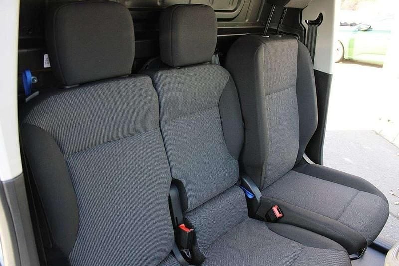 Neu Fiat Doblò 102 PS (75 kW) 2025 Weiß Van / Kleinbus