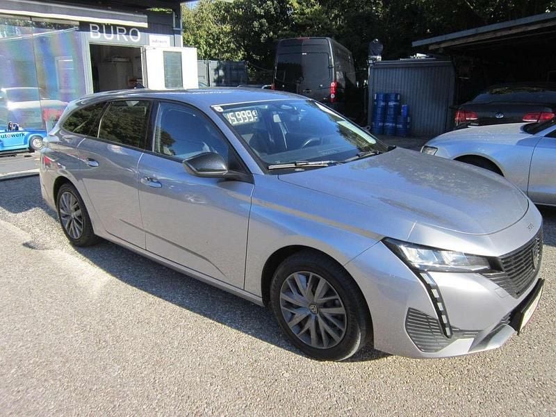 Gebraucht Peugeot 308 SW Active 110 PS (80 kW) 2022 Silber Kombi
