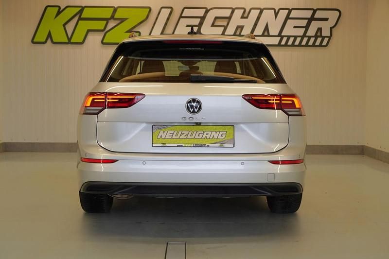 Gebraucht VW Golf VIII R 116 PS (85 kW) 2022 Silber Kombi