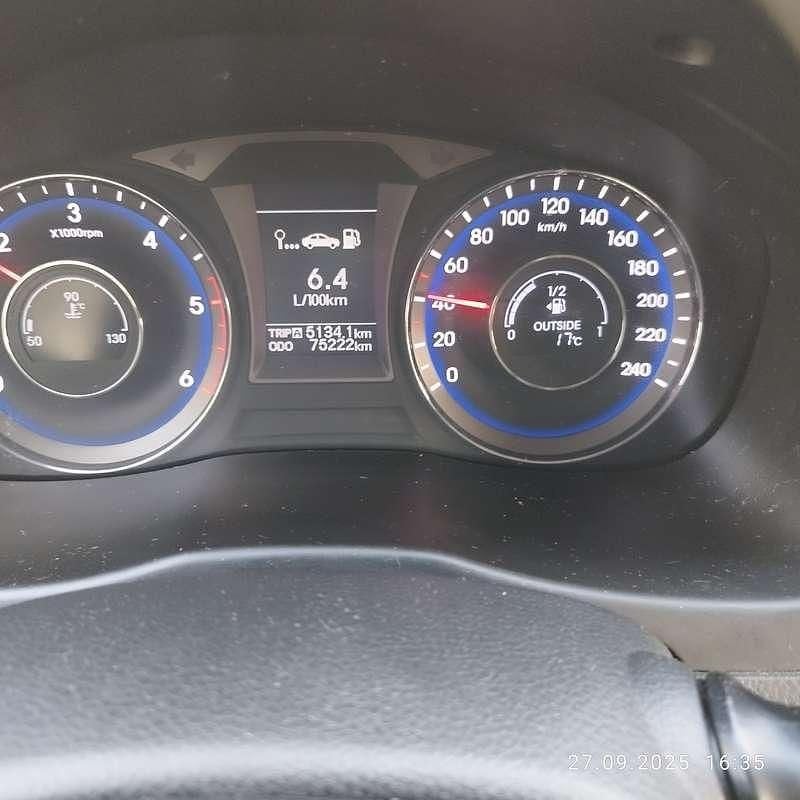 Gebraucht Hyundai i40 116 PS (85 kW) 2013 Blau Limousine