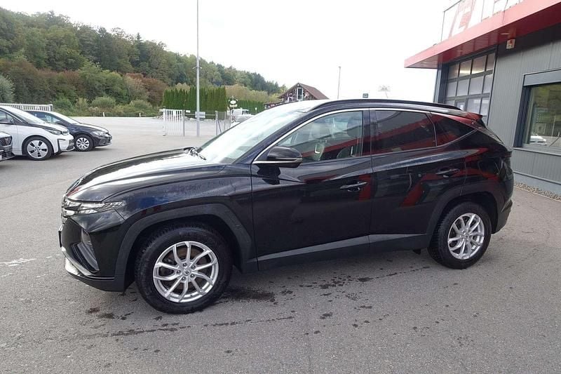 Gebraucht Hyundai Tucson Pure 150 PS (110 kW) 2022 Schwarz SUV