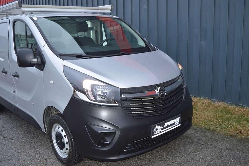 Gebraucht Opel Vivaro 120 PS (88 kW) 2017 Grau Van / Kleinbus
