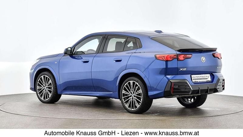 Gebraucht BMW X2 Efficient Dynamics 170 PS (125 kW) 2024 M portimao blau SUV