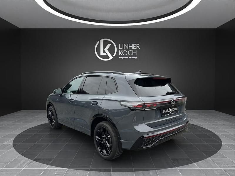 Neu VW Tiguan Sport 193 PS (141 kW) 2025 Mittelgrau  metallic SUV