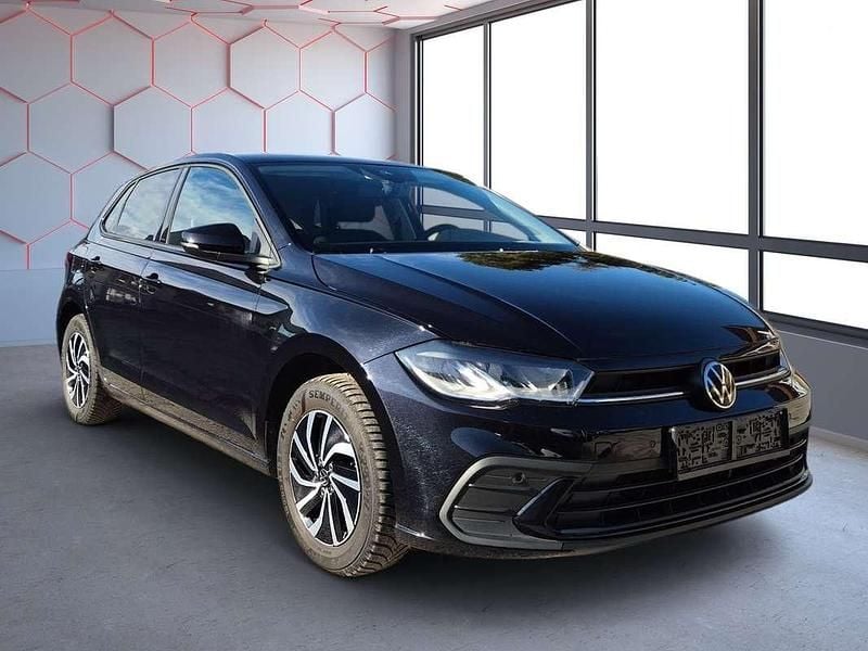 Gebraucht VW Polo Life 110 PS (80 kW) 2023 Schwarz  metallicperleffektno Kleinwagen