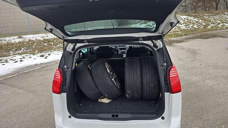 Gebraucht Peugeot 5008 163 PS (119 kW) 2012 Weiß Van / Kleinbus