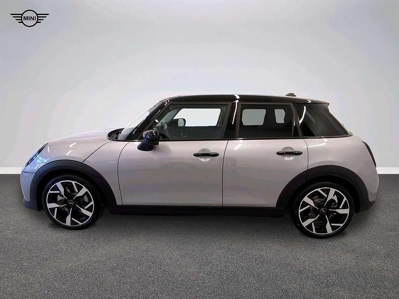Gebraucht Mini Cooper 156 PS (114 kW) 2024 Silber Kleinwagen