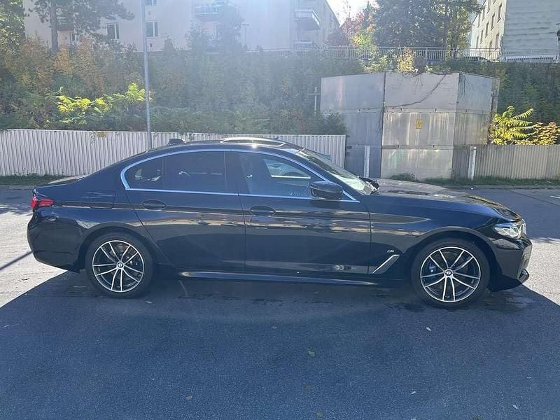Gebraucht BMW 530 M Sport 184 PS (135 kW) 2021 Blau Limousine