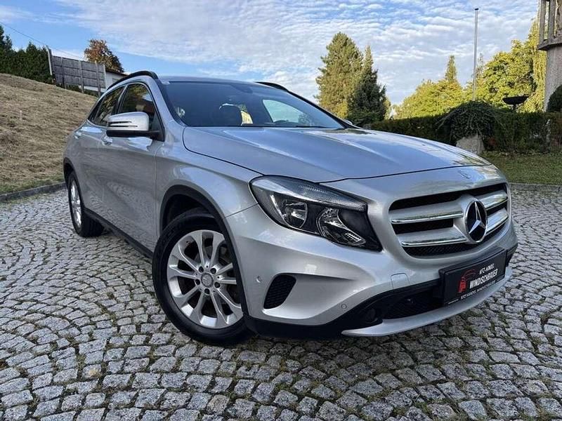 Silber Gebraucht 2014 Mercedes GLA200 SUV | € 16.990 (Guter Preis) - Bild 1/4