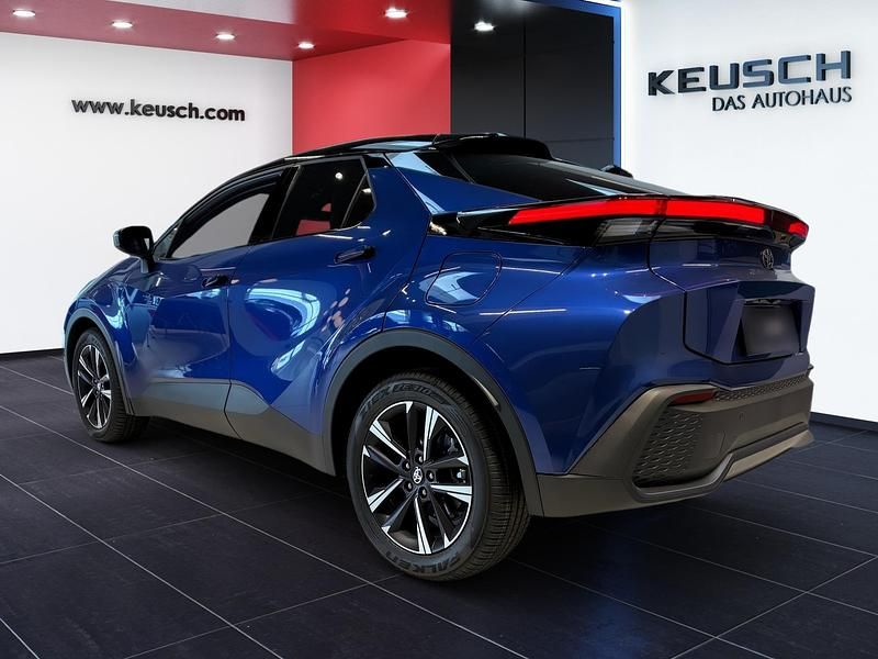 Neu Toyota C-HR 98 PS (72 kW) 2026 Blau SUV