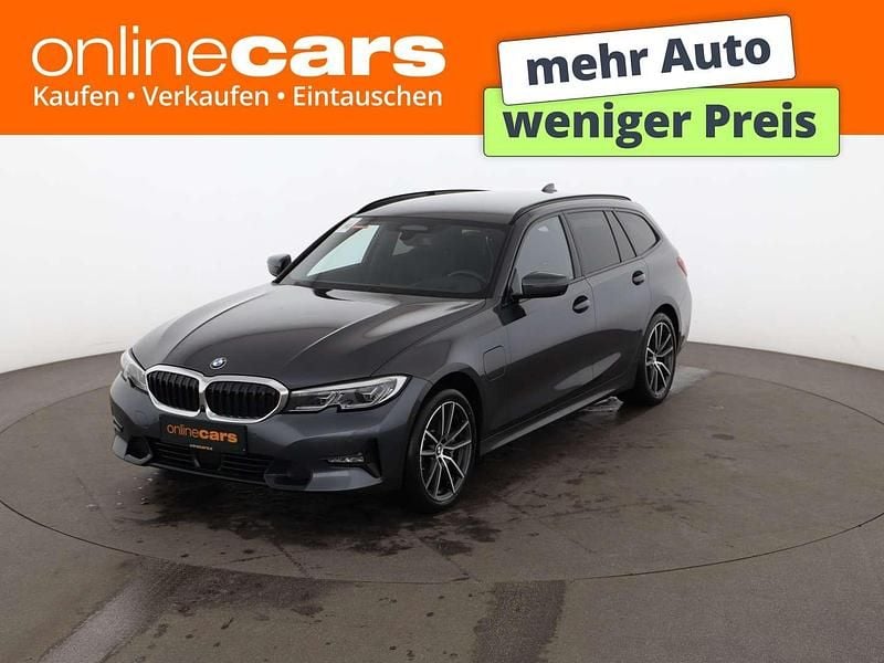 Gebraucht BMW 330e Sport Line 184 PS (135 kW) 2021 Grau Kombi
