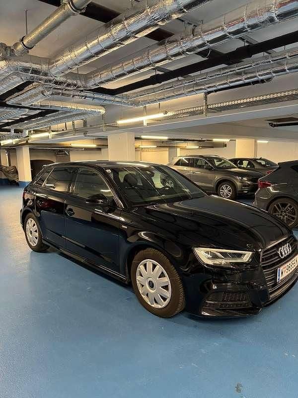 Gebraucht Audi A3 Sport 116 PS (85 kW) 2019 Schwarz Limousine