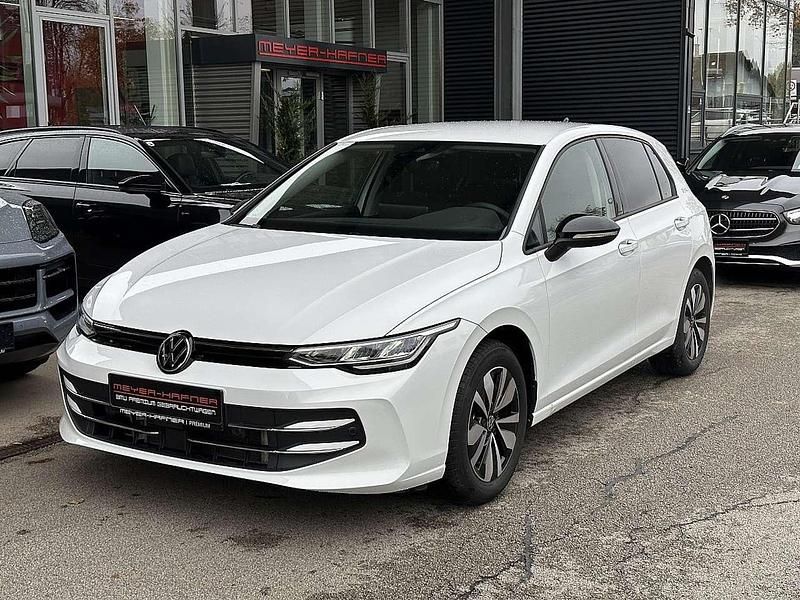 Weiß Gebraucht 2025 VW Golf VIII R Limousine | € 24.990 (Guter Preis) - Bild 1/4