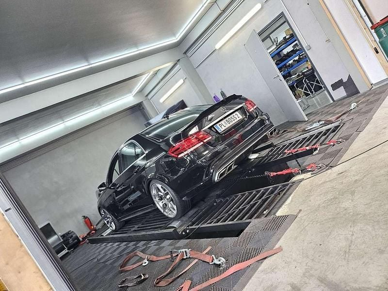 Gebraucht Mercedes E400 Avantgarde 333 PS (244 kW) 2015 Limousine