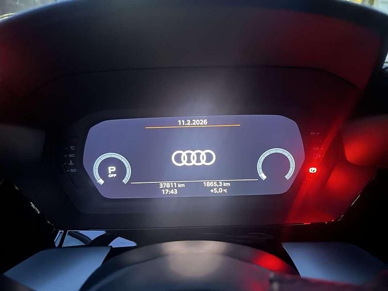 Gebraucht Audi A3 116 PS (85 kW) 2024 Weiß Limousine