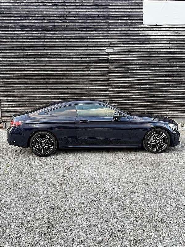 Gebraucht Mercedes C300 245 PS (180 kW) 2019 Blau Coupé