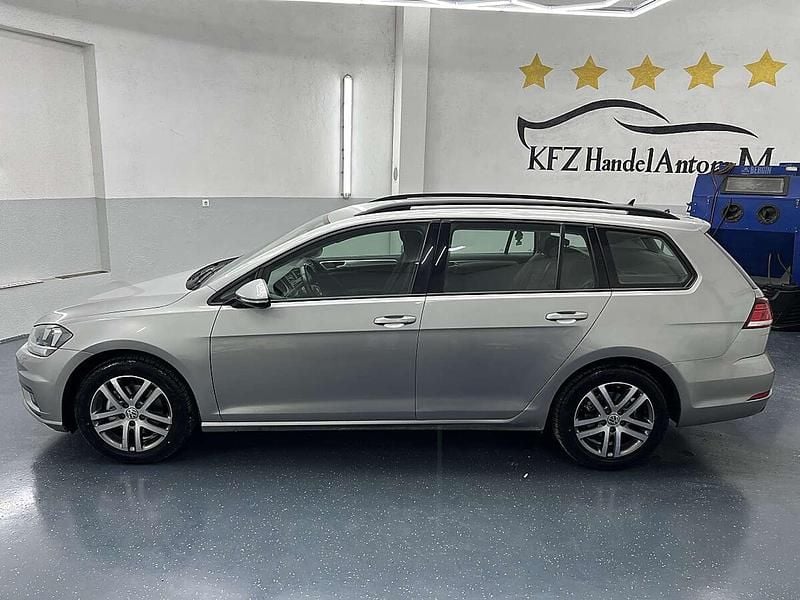 Gebraucht VW Golf VII Highline 116 PS (85 kW) 2018 Grau Limousine