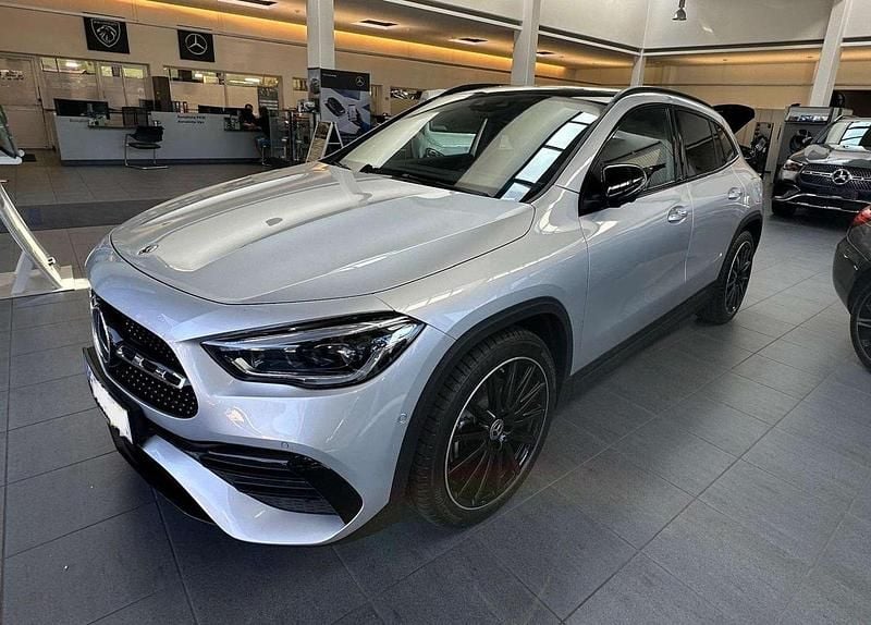 Gebraucht Mercedes GLA200 AMG 150 PS (110 kW) 2023 Silber SUV
