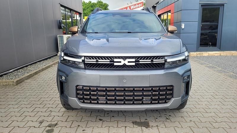 Neu Dacia Bigster Extreme 131 PS (96 kW) 2025 Grau SUV