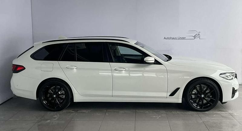 Gebraucht BMW 520 Performance 190 PS (139 kW) 2022 Weiß Kombi
