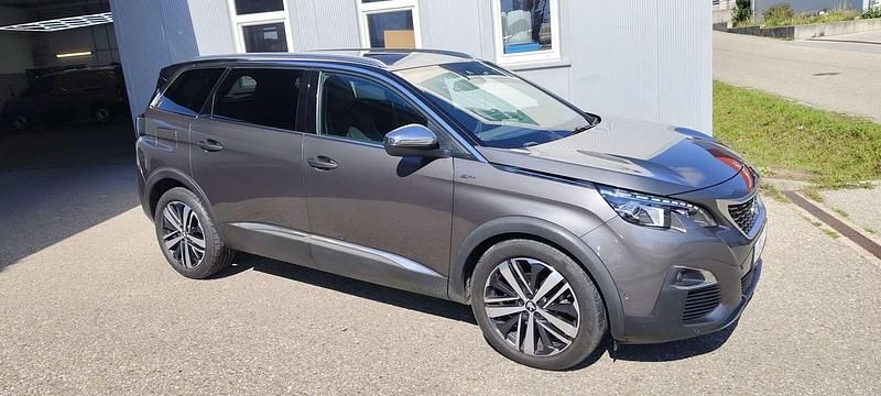 Gebraucht 2018 Peugeot 5008 GT Van / Kleinbus | € 19.990 - Bild 1/4