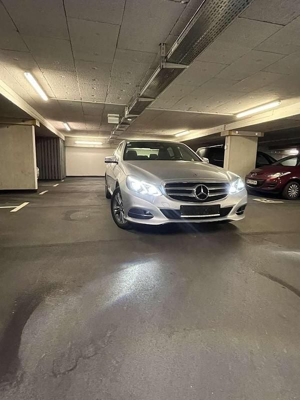 Gebraucht Mercedes E220 Edition 170 PS (125 kW) 2014 Limousine