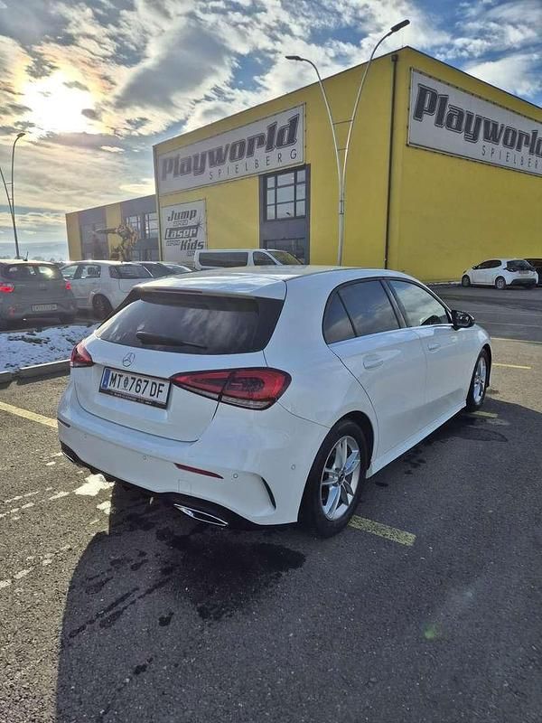 Gebraucht Mercedes A180 136 PS (100 kW) 2019 Limousine
