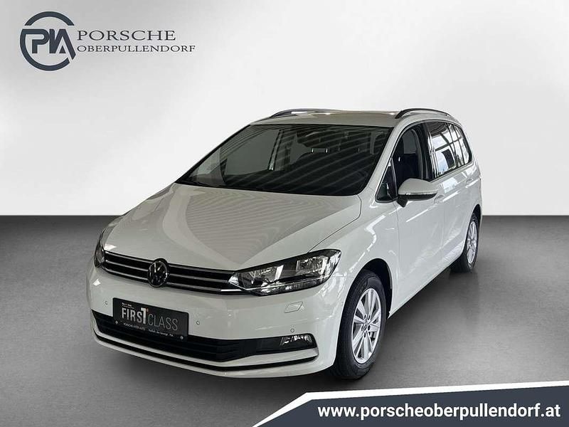 Neu VW Touran Life 122 PS (89 kW) 2025 Weiß Van / Kleinbus