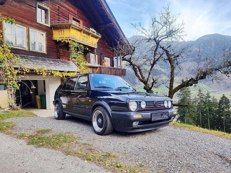 Gebraucht VW Golf III GTI 111 PS (81 kW) 1991 Schwarz Kleinwagen